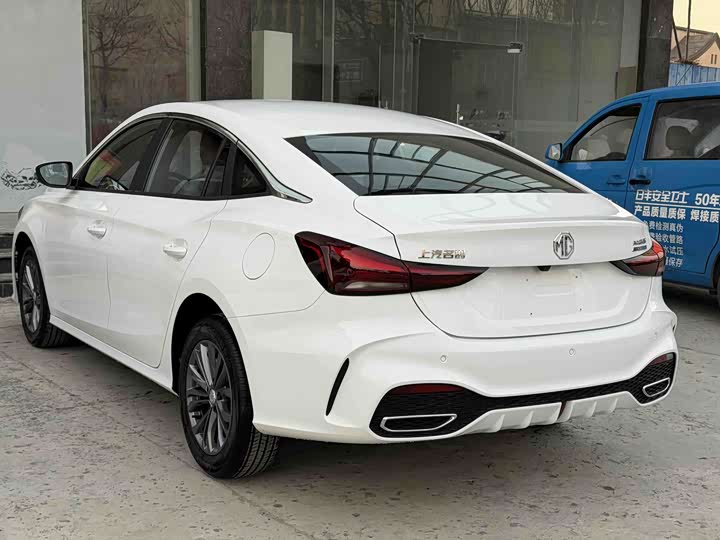 Фото 3 - MG Motor 5