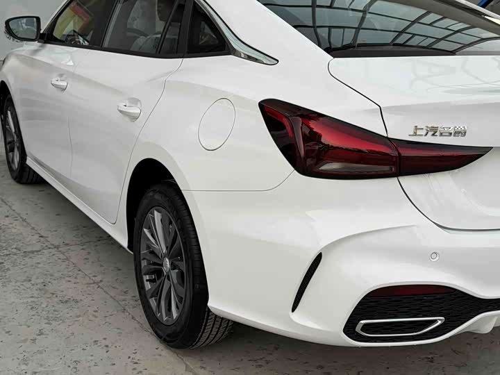 Фото 8 - MG Motor 5