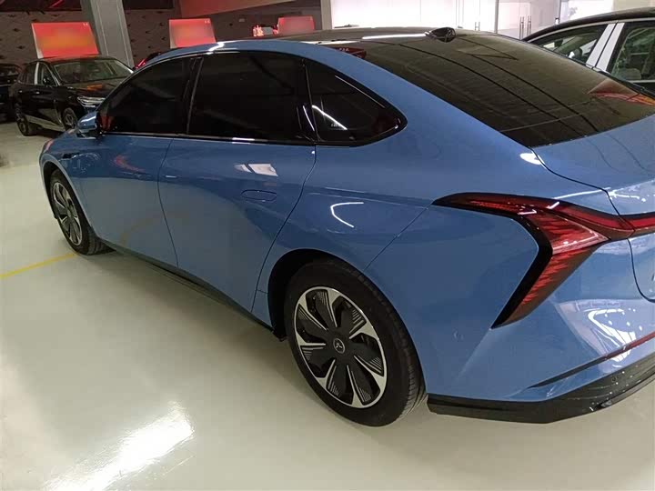 Фото 5 - Hongqi EH5 (Tiangong 05)