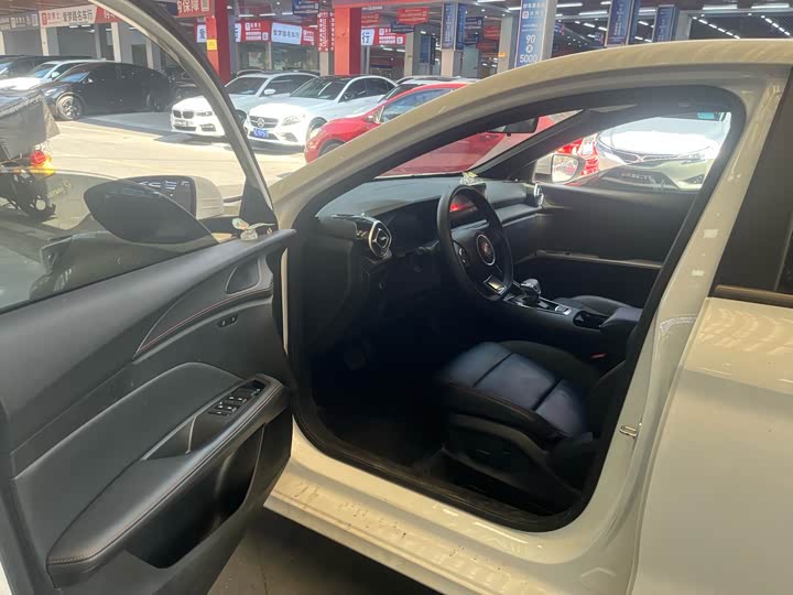 Фото 4 - MG Motor 5