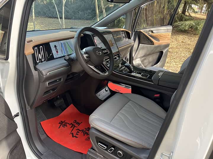 Фото 4 - GAC Trumpchi M8