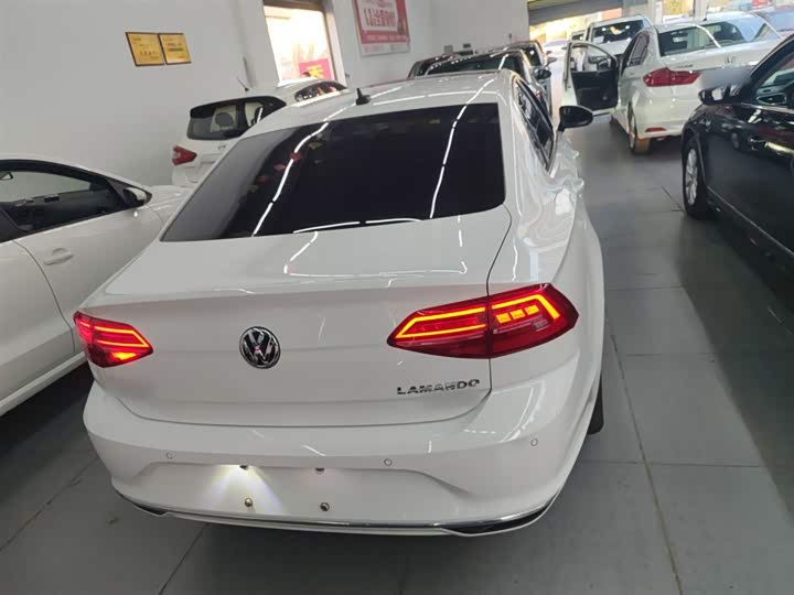 Фото 6 - Volkswagen Lamando L