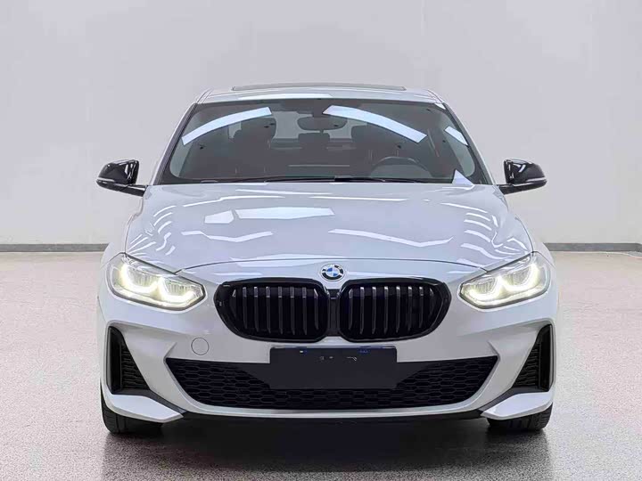 Фото 2 - BMW 1 Series