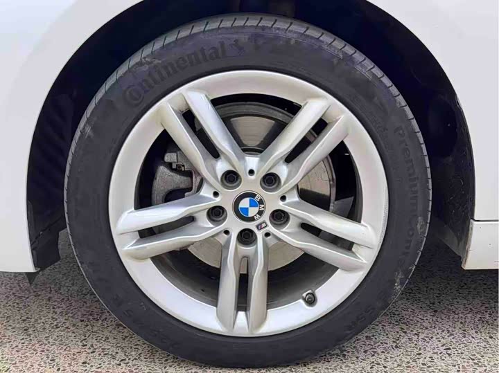 Фото 5 - BMW 1 Series