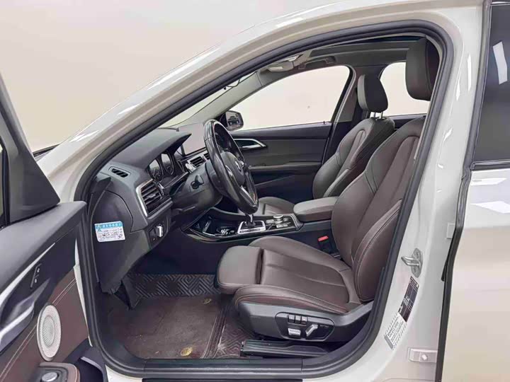 Фото 8 - BMW 1 Series