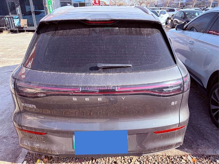 Фото 5 - Geely Galaxy E5