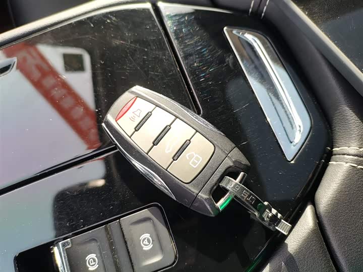 Фото 8 - Haval H6