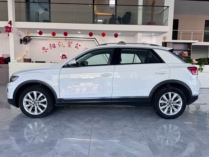 Фото 3 - Volkswagen T-Roc