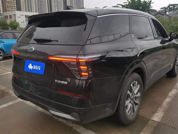 Фото 3 - Ford Edge