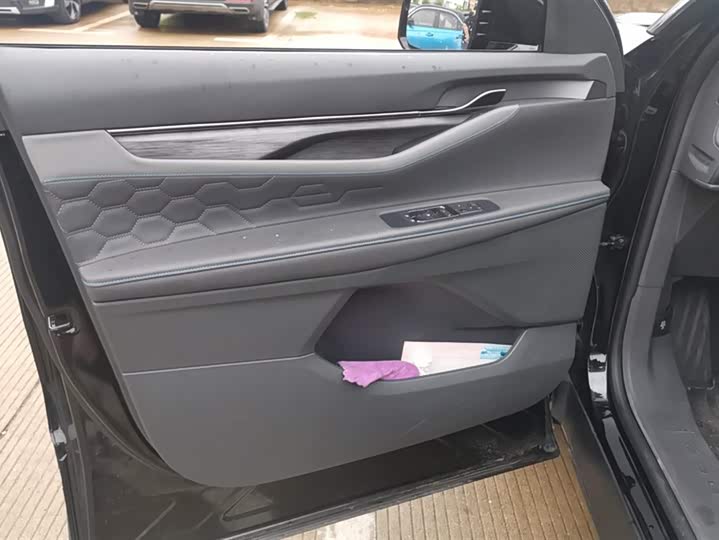 Фото 7 - Ford Edge