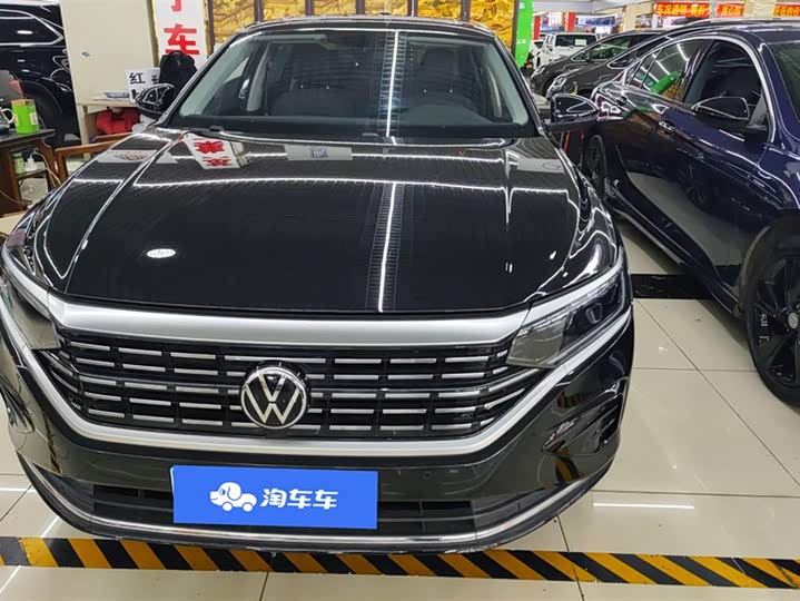 Фото 2 - Volkswagen Passat