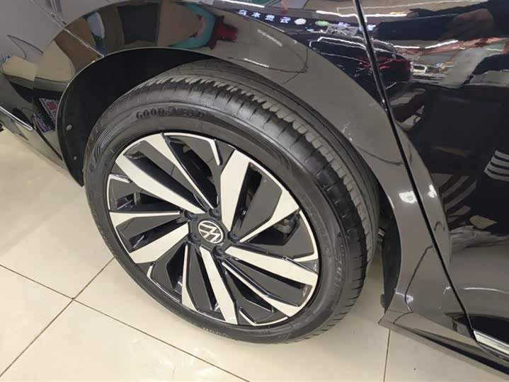 Фото 6 - Volkswagen Passat