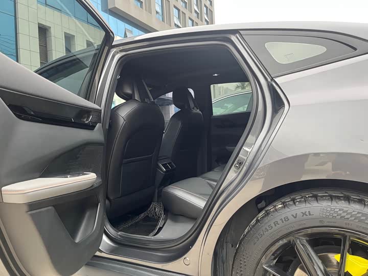 Фото 9 - Changan UNI-V