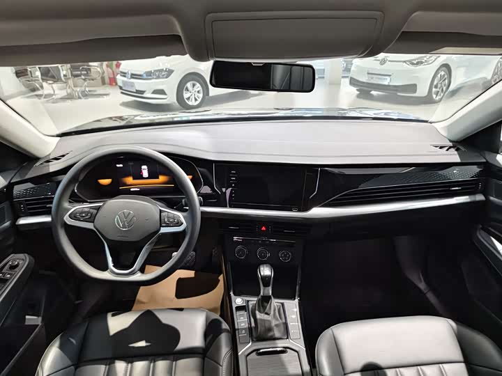 Фото 5 - Volkswagen Passat