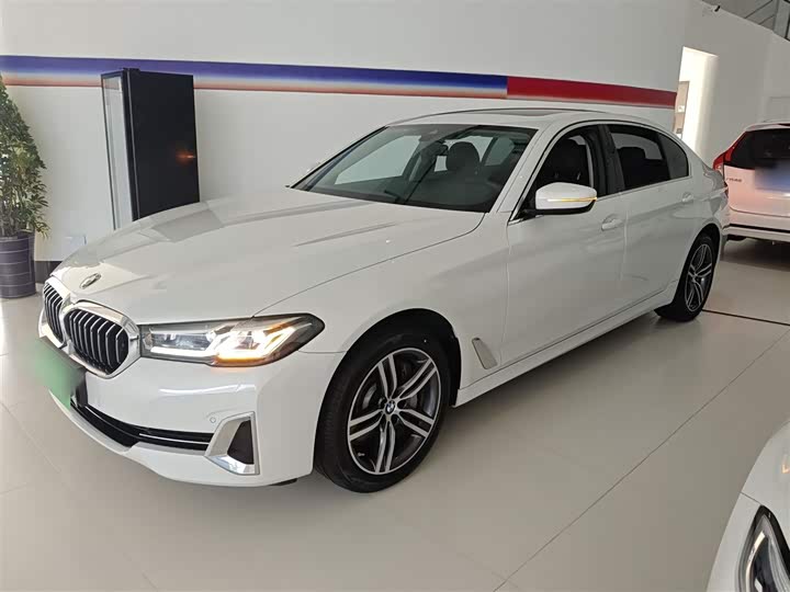 Фото 5 - BMW 5 Series