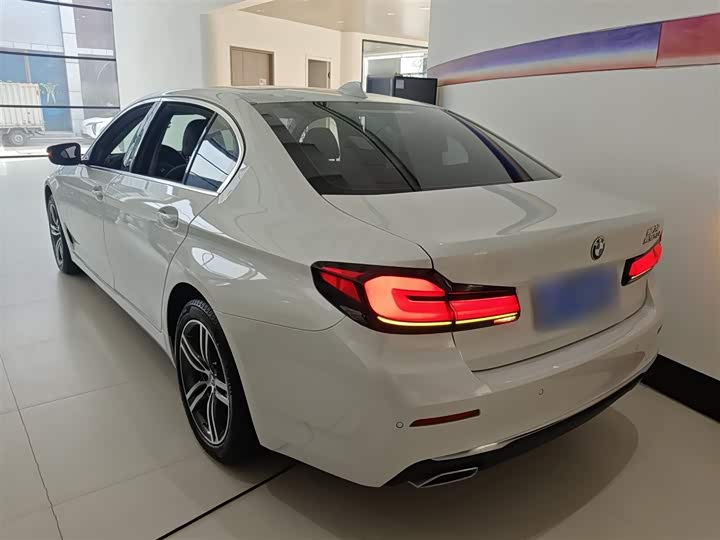 Фото 7 - BMW 5 Series