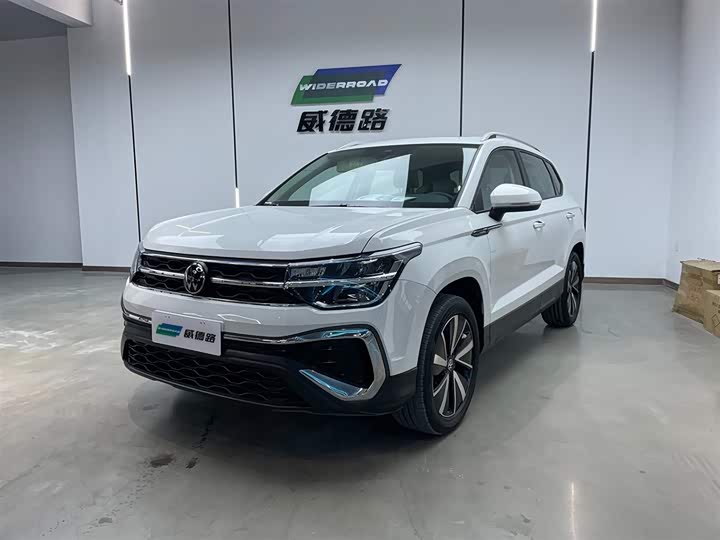 Фото 1 - Volkswagen Tharu