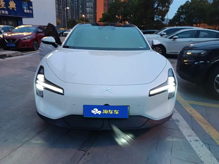 Фото 2 - XPeng Mona M03