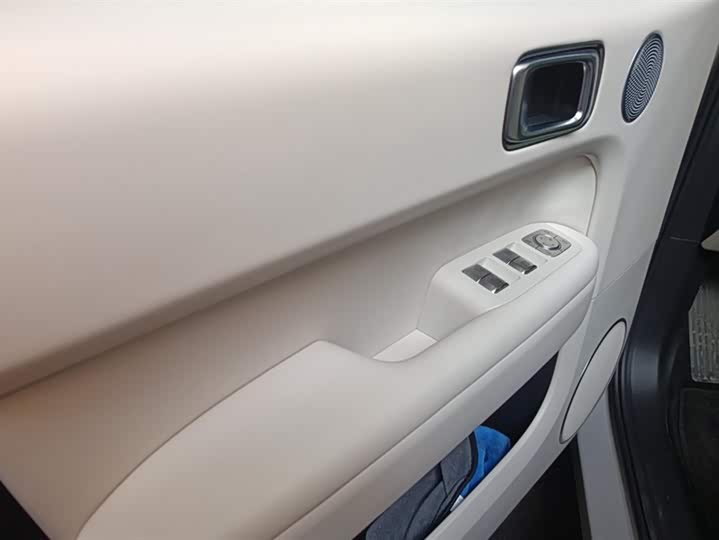 Фото 7 - LiXiang L6