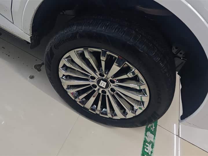 Фото 6 - Tank 500 Hybrid