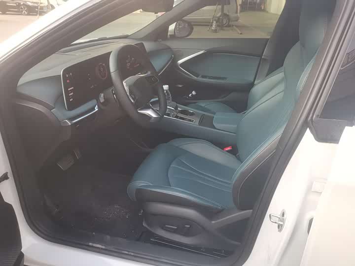 Фото 8 - MG Motor 7