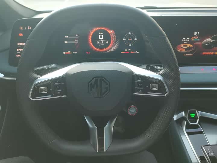 Фото 9 - MG Motor 7