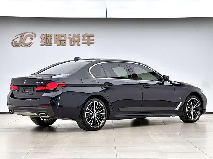 Фото 5 - BMW 5 Series