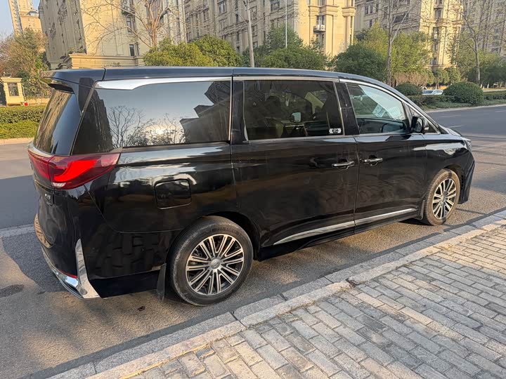 Фото 5 - GAC Trumpchi M8