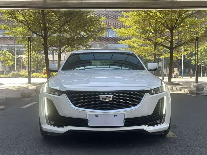 Фото 2 - Cadillac CT5