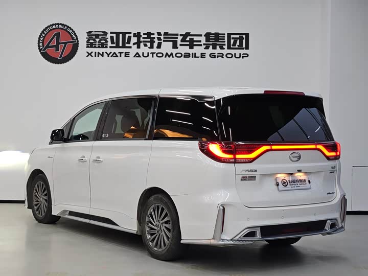 Фото 3 - GAC Trumpchi M8