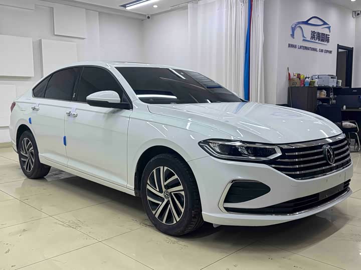 Фото 3 - Volkswagen Lavida