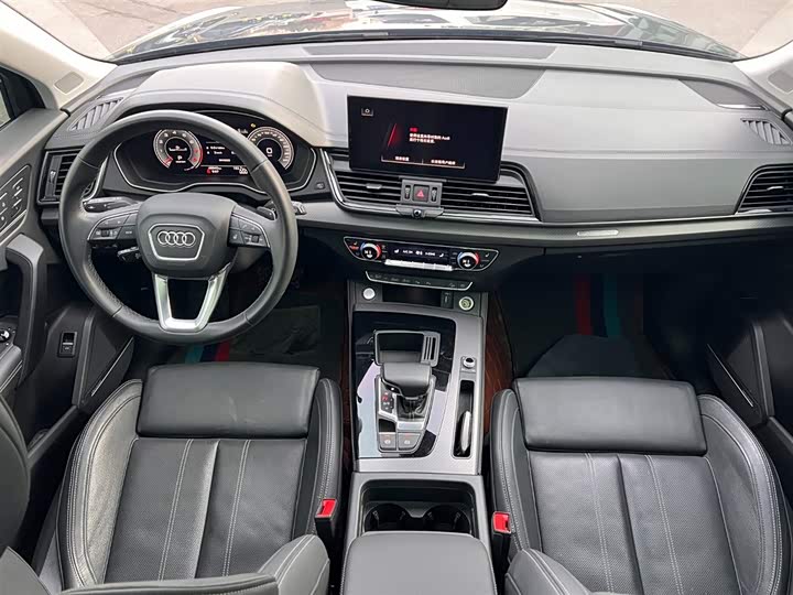 Фото 3 - Audi Q5L