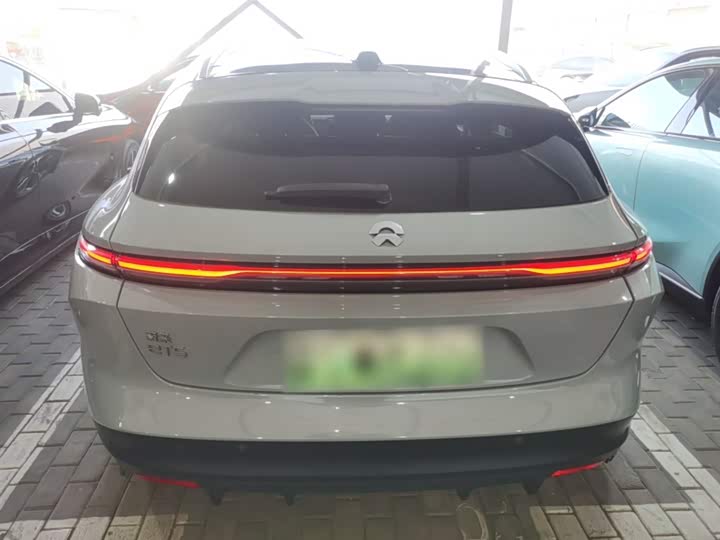 Фото 6 - Nio ET5T