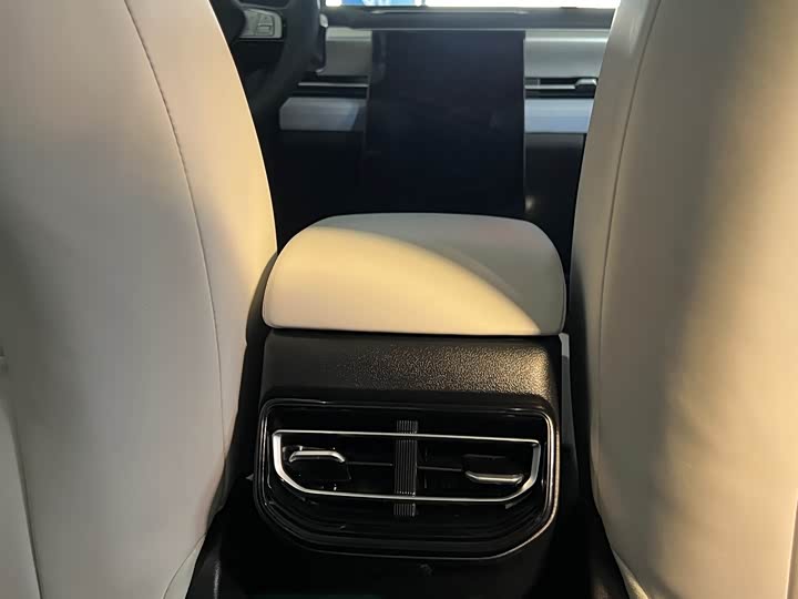 Фото 9 - XPeng P5