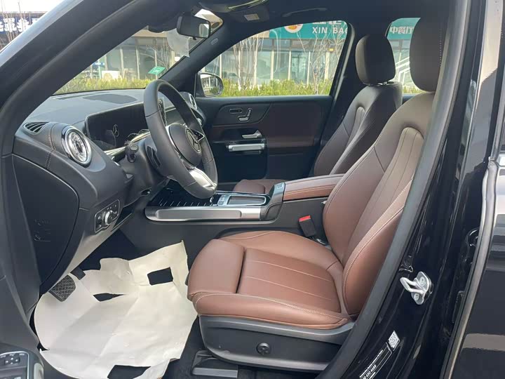 Фото 4 - Mercedes-Benz EQB