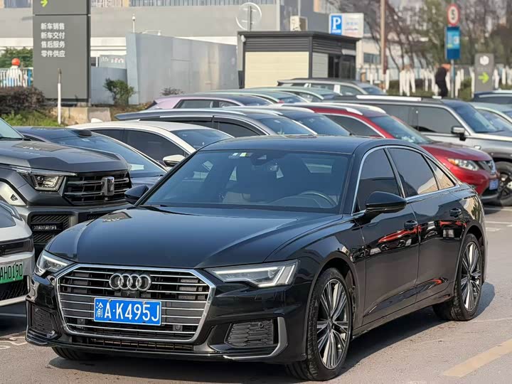 Фото 1 - Audi A6L