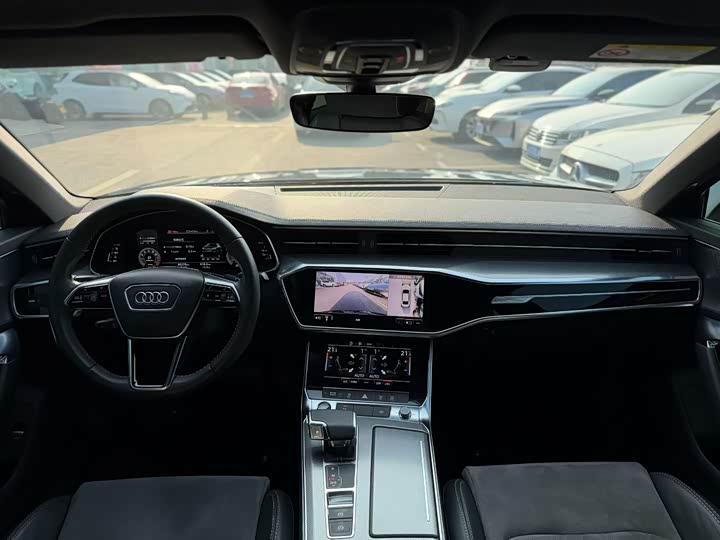 Фото 5 - Audi A6L