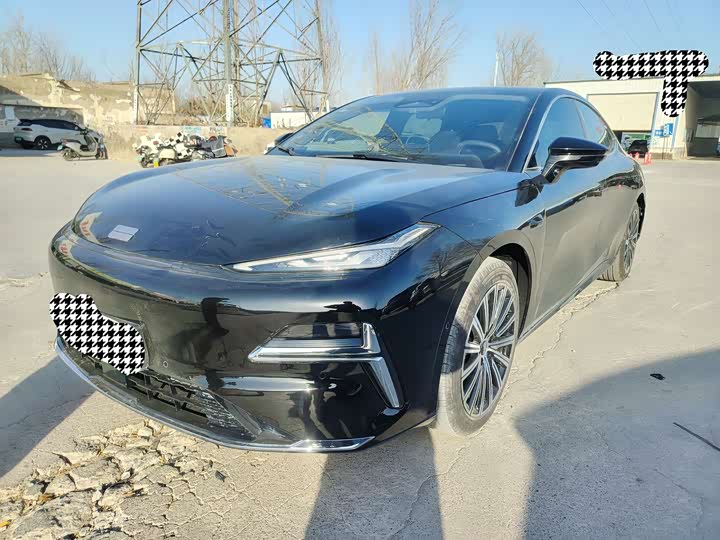 Фото 1 - Geely Galaxy Starshine 8 EM-i