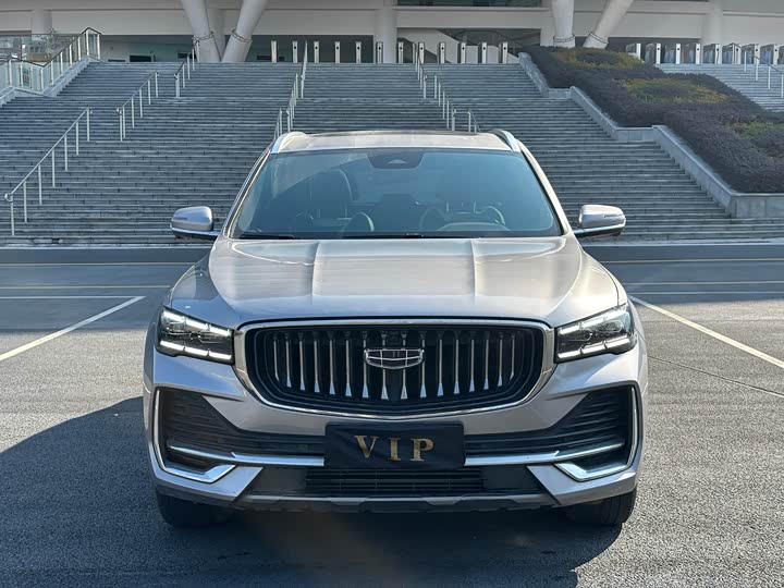 Фото 2 - Geely Monjaro