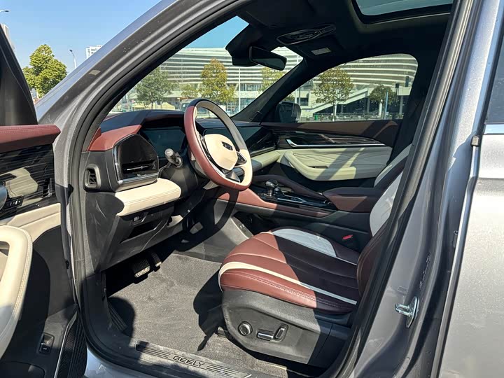 Фото 5 - Geely Monjaro