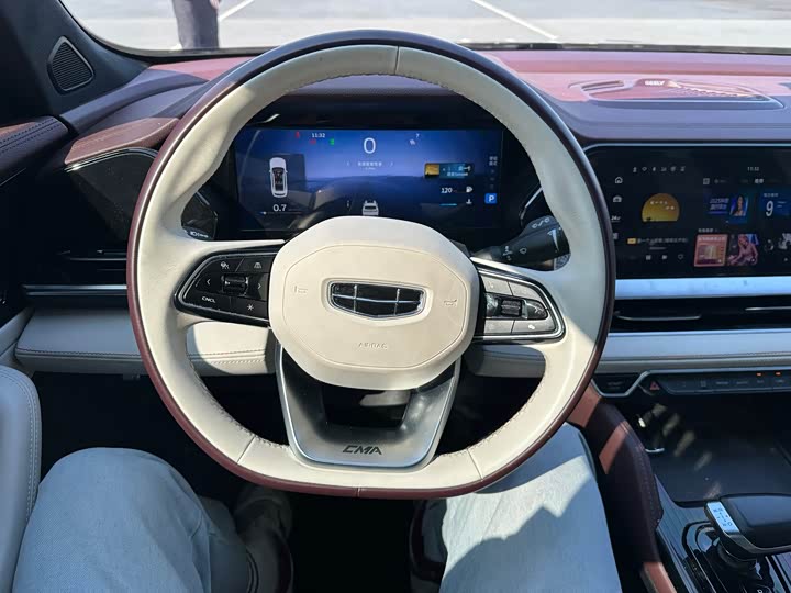 Фото 9 - Geely Monjaro