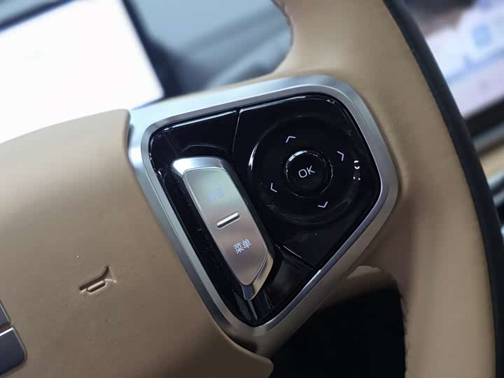 Фото 9 - Geely Galaxy A7