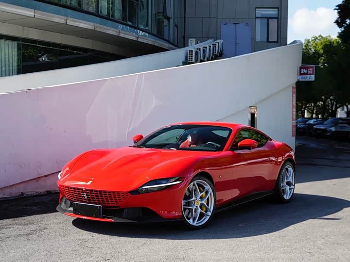 Фото 1 - Ferrari Roma