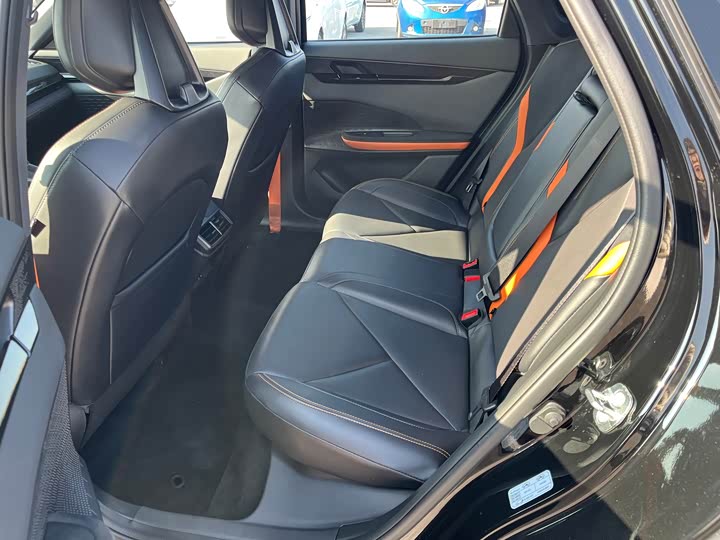 Фото 6 - Changan UNI-V