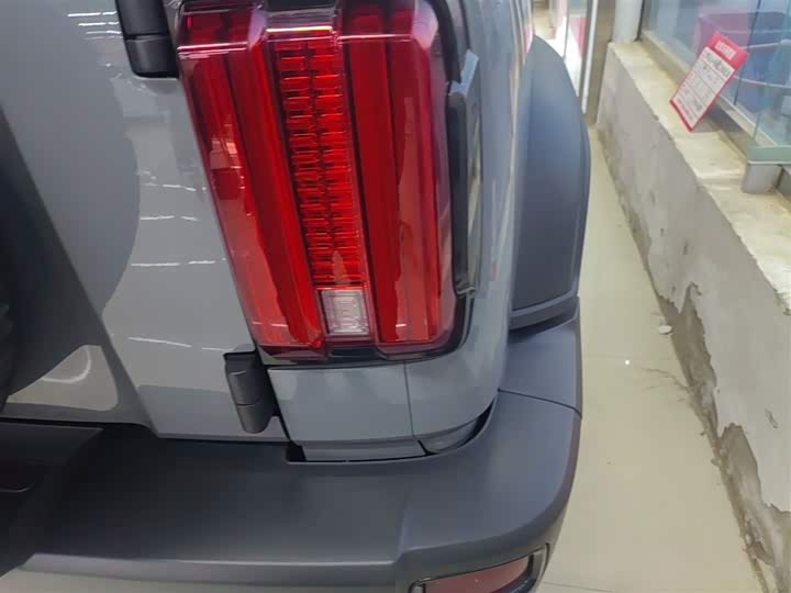 Фото 8 - Tank 300