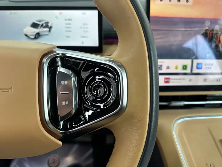 Фото 6 - Geely Galaxy Starship 7