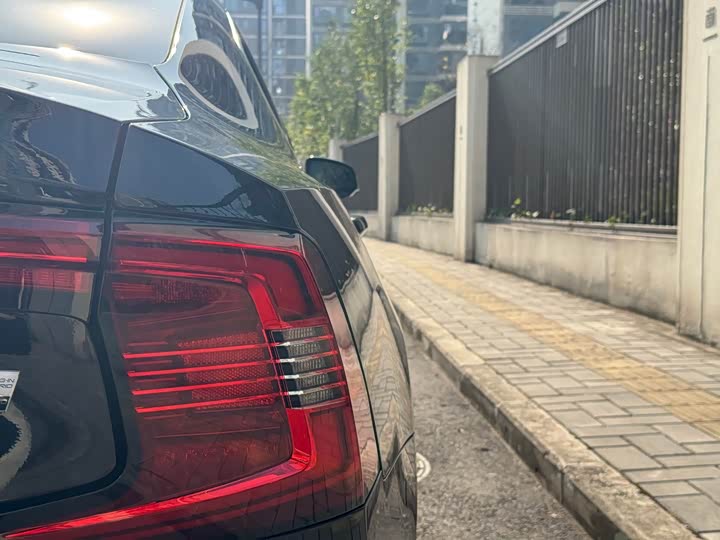 Фото 7 - Volvo S90 Hybrid