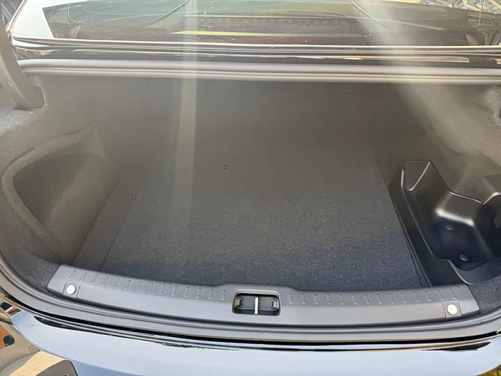 Фото 8 - Volvo S90 Hybrid