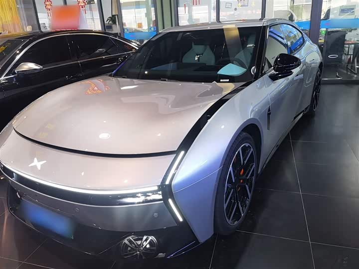 Фото 1 - XPeng P7