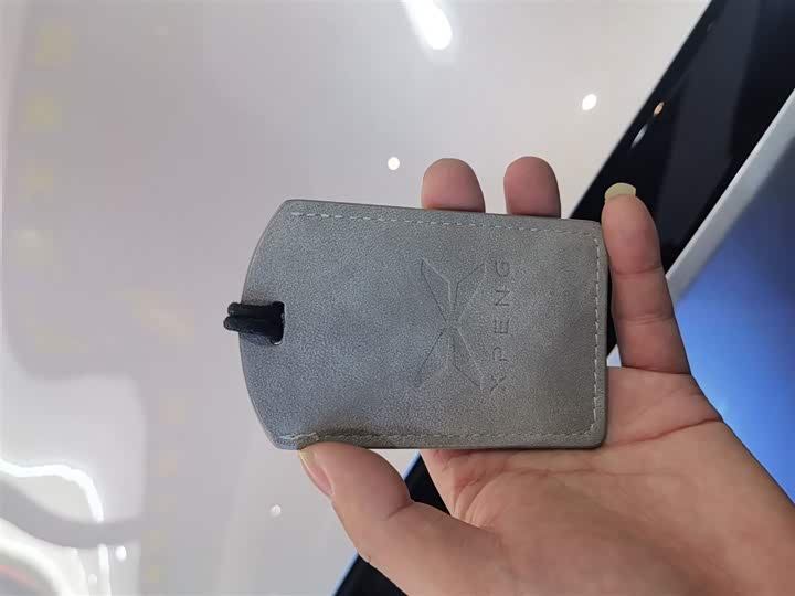 Фото 9 - XPeng P7